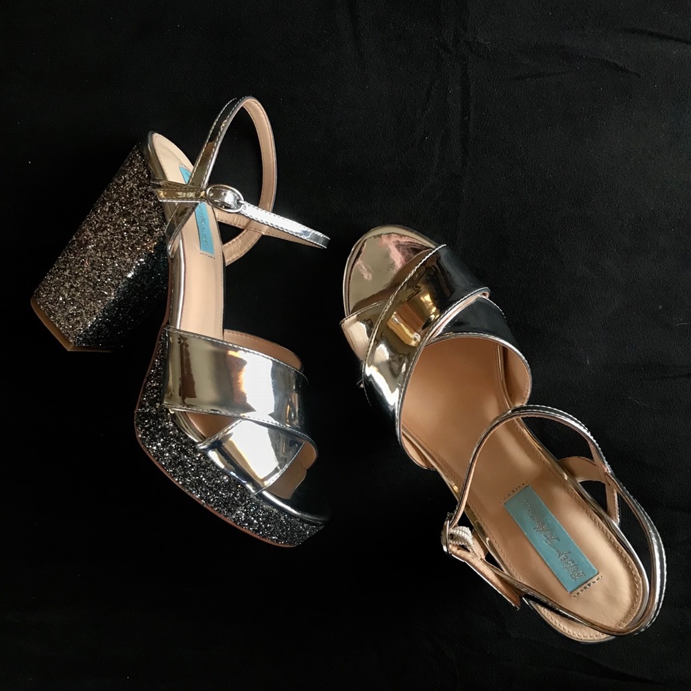 NWOT Betsey Johnson Sequence Strap Heals